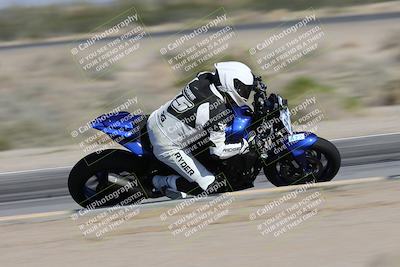 media/Jan-15-2026-Racers Edge (Thu) [[dfebeb70ab]]/2-A Group/Session 3 (Turn 15 Inside Pans)/